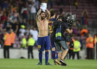 Barcelona cruise to a winning start over unadventurous Betis