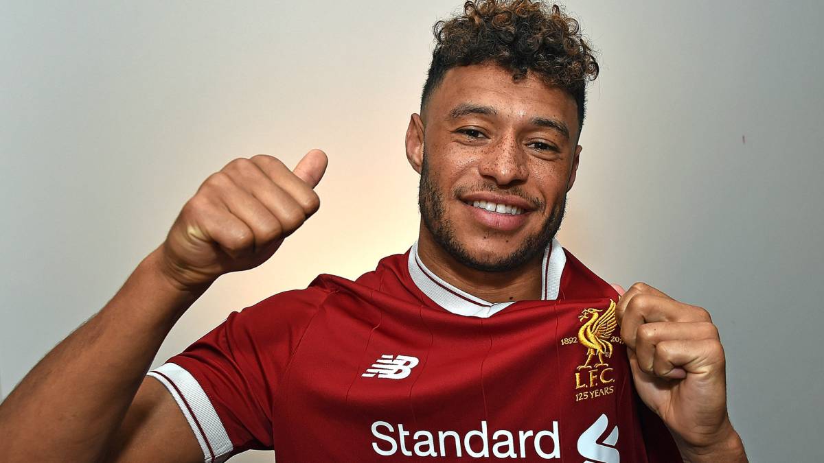 oxlade-chamberlain liverpool sign england international