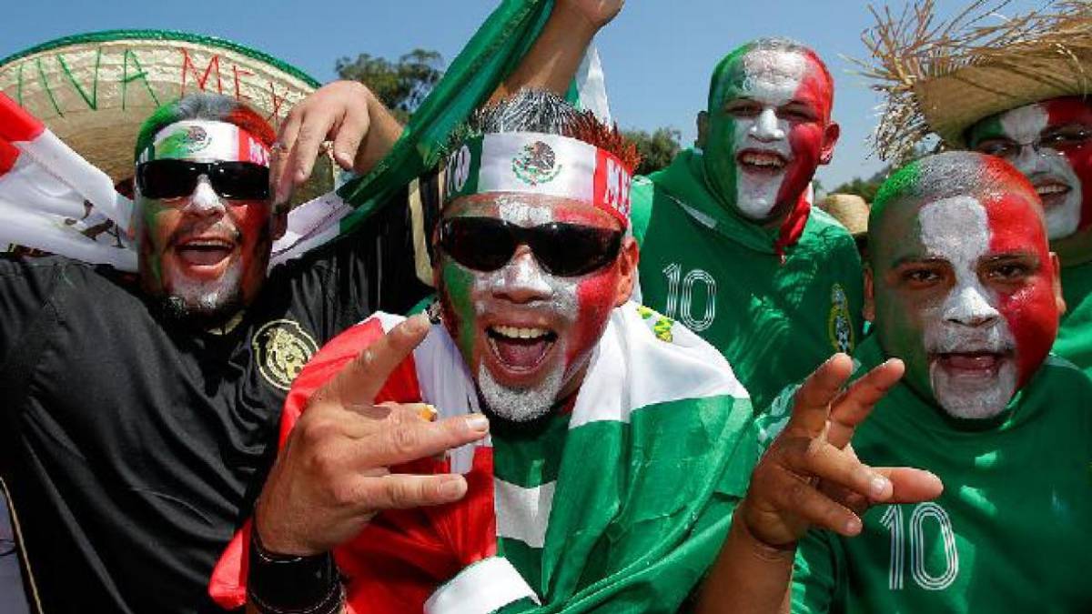 Mexican fans top Russia 2018 World Cup ticket request list.