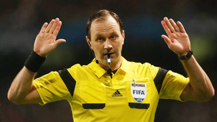 China to bring in foreign referees 