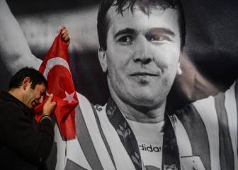 Turkey mourns the death of 'pocket Hercules' Suleymanoglu