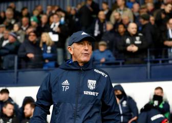 West Brom sack Tony Pulis after Chelsea defeat