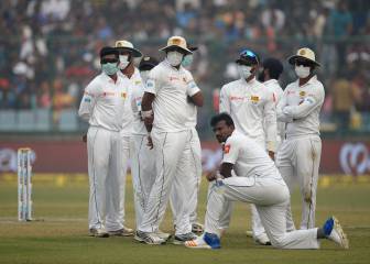 Cricketers vomiting after fielding in Delhi smog - Pothas
