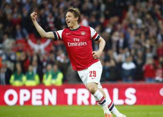 Arsenal cult hero Kim Källström calls time on career