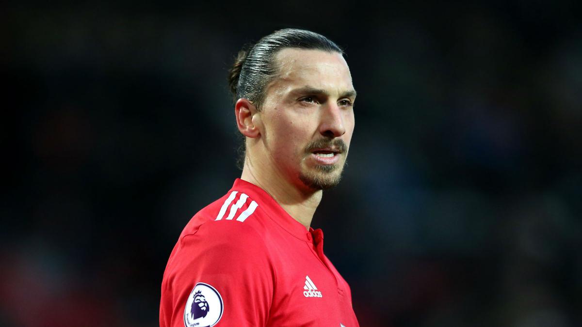 BREAKING NEWS: Ibrahimovic out for a month