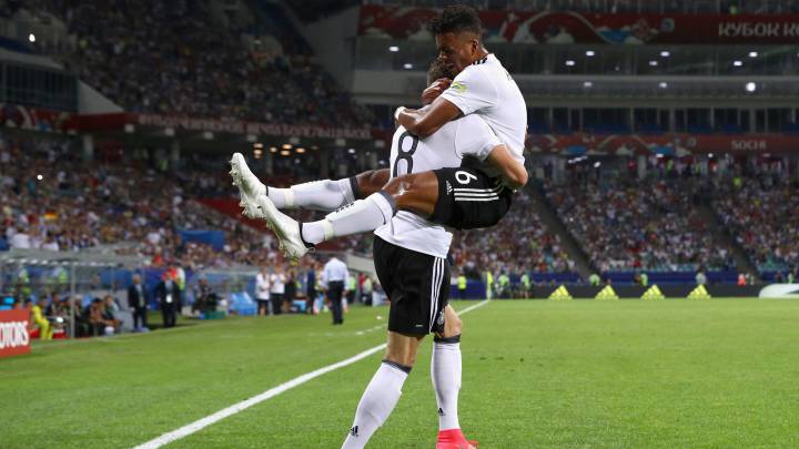 Leon Goretzka (L) of Germany celebrates scoring his side's second goal with his team mate Benjamin Henrichs