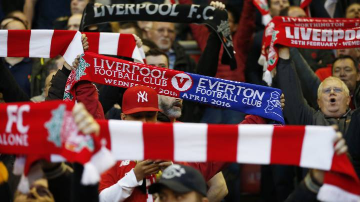 Police say they "can't arrest half-and-half scarf wearers" before Merseyside derby
