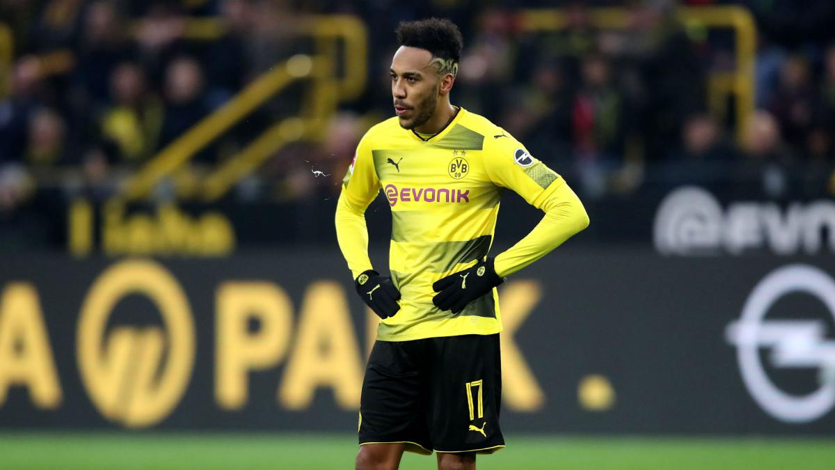 Aubameyang: No offence meant by "monkey circus" remarks
