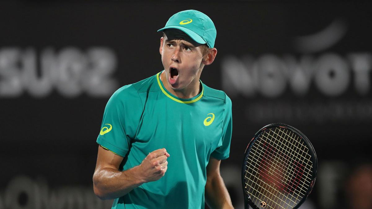 De Minaur hopes to keep riding the wave in Melbourne
