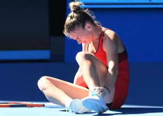Simona Halep faces nervous wait over ankle injury