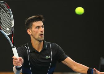 Djokovic marches on despite hip concerns