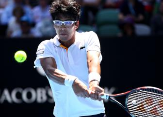 Chung continues dream run as he eases into the semis