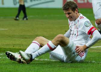 Muller suffers thigh injury in Paderborn thrashing