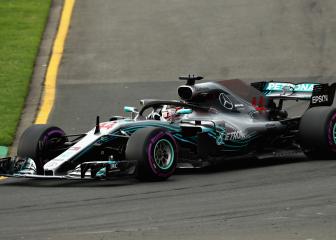 Hamilton breaks records to take pole in Melbourne