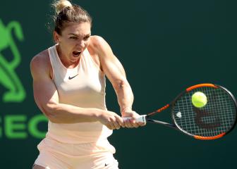 Halep exits as Kerber, Azarenka win through