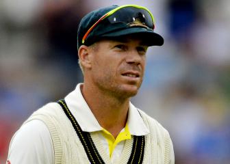 Warner not ruling out retirement after tape-gate