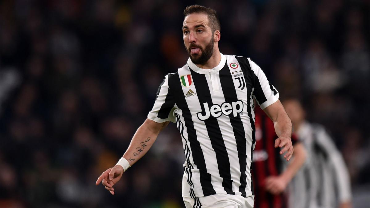 Higuain's father blames Florentino Perez for Real Madrid exit