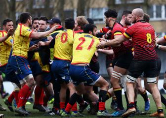 Spain players given long bans for Romanian referee abuse