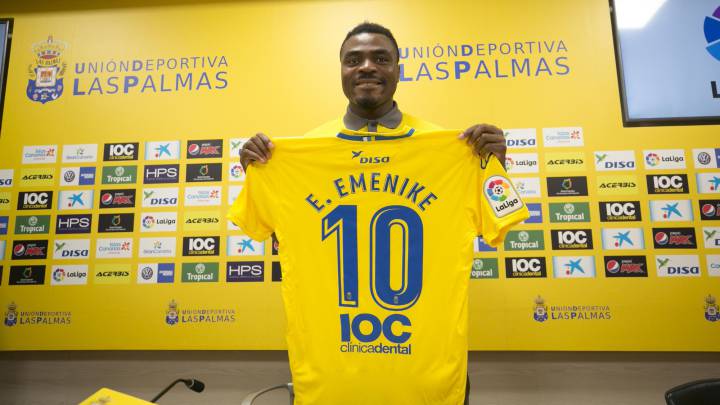 Emenike quits Las Palmas without playing a single minute