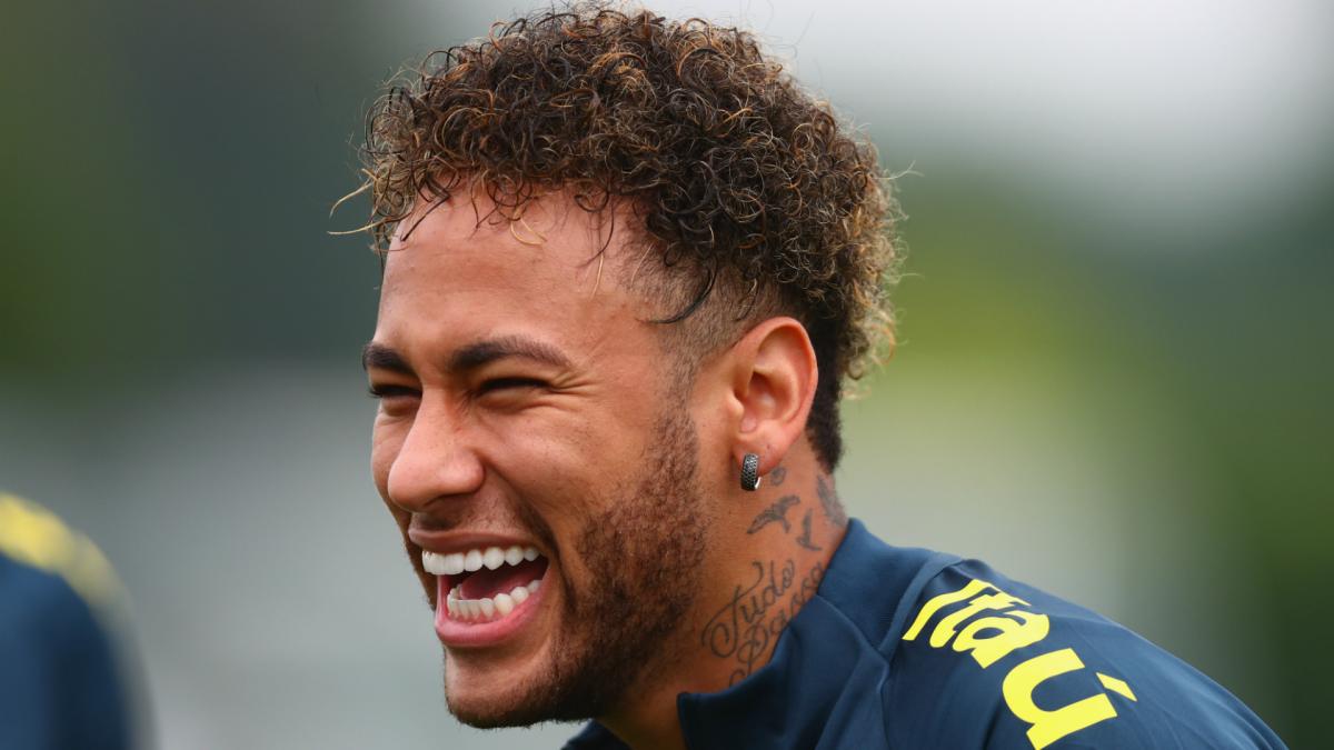 Neymar looking confident, says Brazilian teammate Fernandinho - AS.com