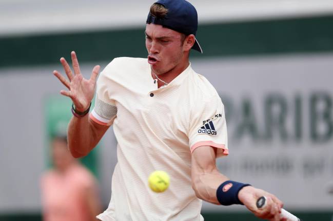 a double break up and although gasquet hung in there, an errant