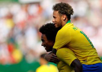 Neymar joins Romário in 3rd on Brazil's all-time scoring chart