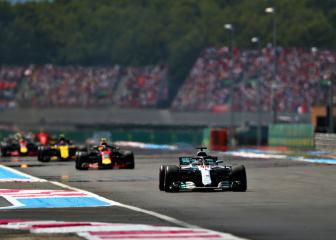 Hamilton cruises back to summit with France win