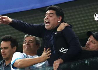 FIFA backs Maradona but urges World Cup star to be respectful