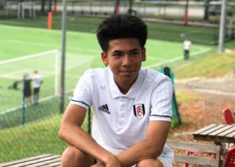 Singaporean Davis' EPL dream may be ended by national service