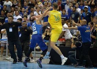 13 players and two coaches suspended for ‘basketbrawl’