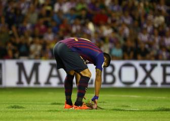 Valladolid's new pitch disintegrates during Barcelona match