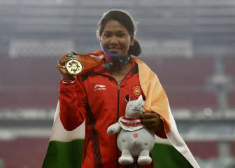 Indian heptathlete wins Asian Games gold then pleas for shoes