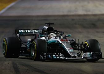 Hamilton extends lead as Vettel falters again