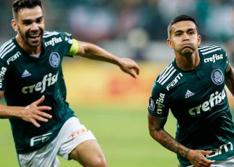 Scolari's Palmeiras ease into Libertadores semi final