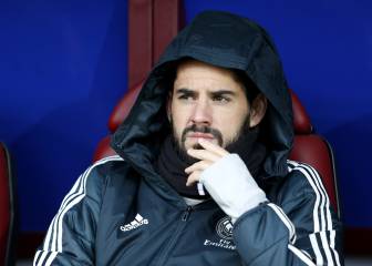 Juventus and Man City keeping close eye on Isco situation