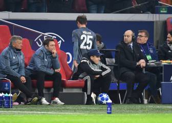 Müller sent off for flying kick
