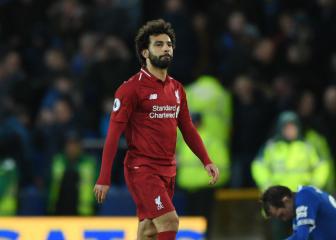 Klopp defends Salah as title race blows in City's direction
