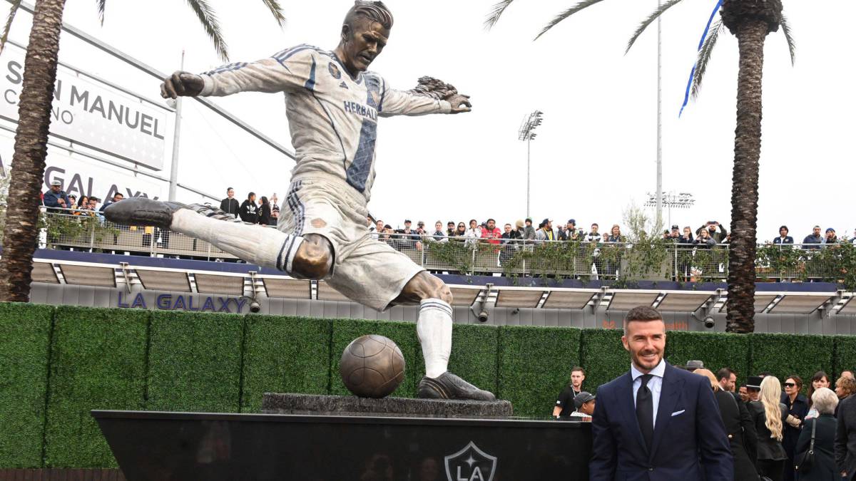Beckham: LA Galaxy unveil statue of former England captain ...