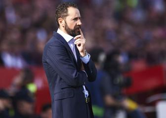 Sevilla sack Pablo Machín; Caparrós retakes the reins