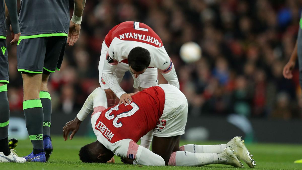 Welbeck back in Arsenal training after broken ankle