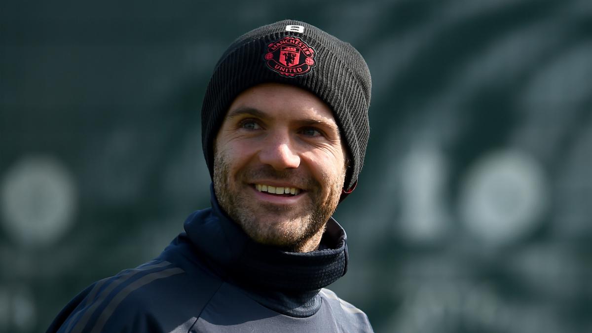 Mata has been offered Man Utd deal but has other options, says father