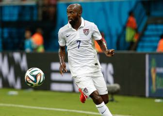 DaMarcus Beasley decides to end his football career
