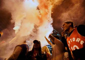 Toronto goes wild celebrating Raptors' historic NBA win