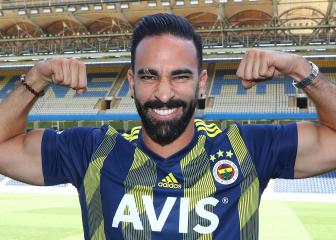 Fenerbahçe snap up free agent Adil Rami