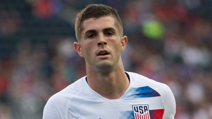 Christian Pulisic in action with the USA men's national team