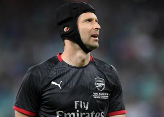 Petr Cech joins ice hockey team after football retirement