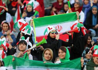 Iran 14-0 Cambodia as women return to stadium after 40 years