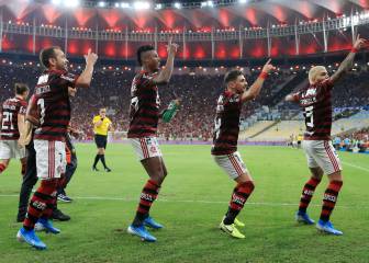 Flamengo romp to 5-0 win to set up final with River Plate