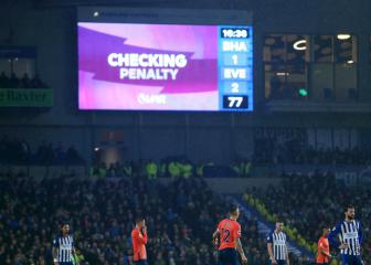 Lampard calls on Premier League officials to use pitchside monitors amid VAR confusion