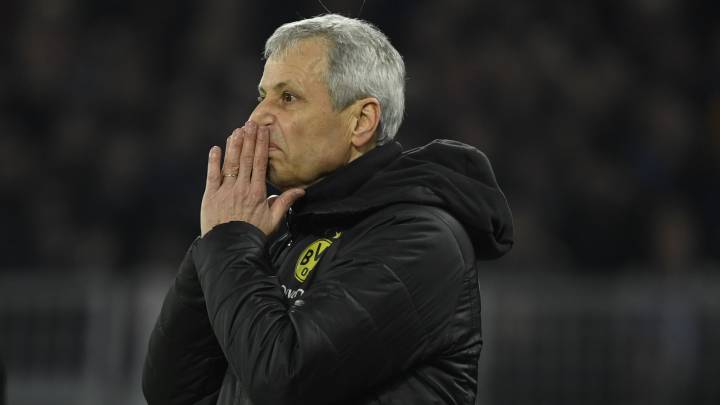 Barcelona Favre S Dortmund Job On The Line In Camp Nou As Com